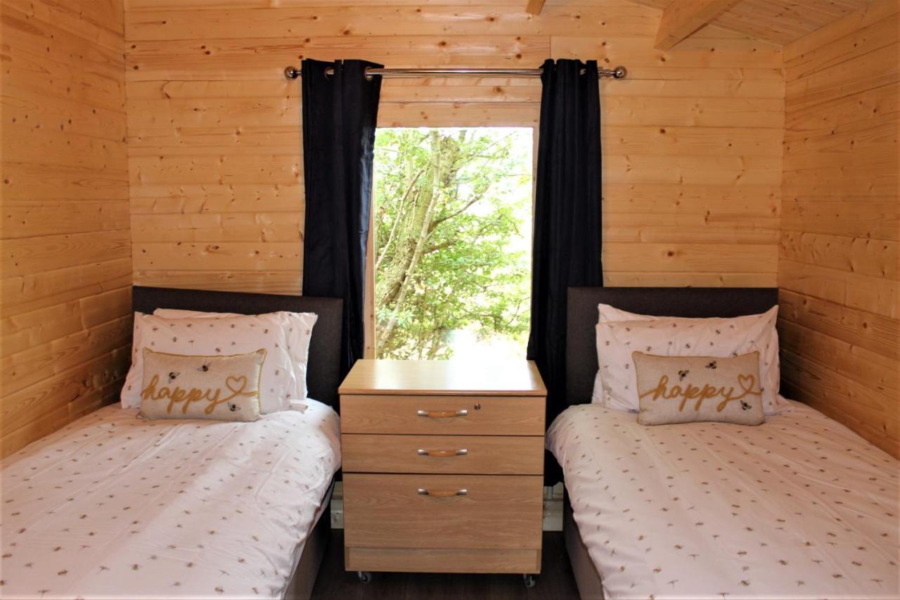 Inviting 3-Bedroom Lodge In Ashton Under Hill 이브샘 외부 사진