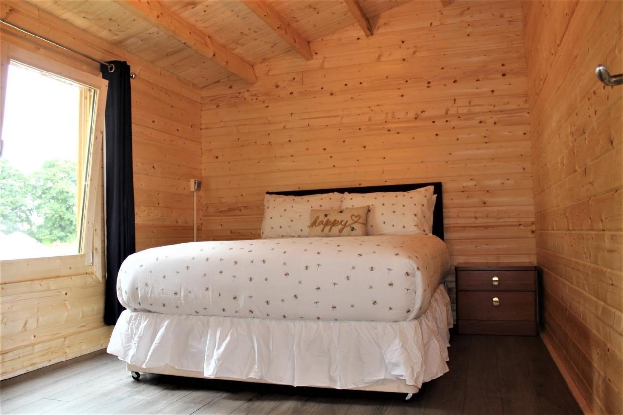 Inviting 3-Bedroom Lodge In Ashton Under Hill 이브샘 외부 사진